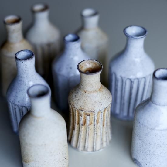 益子焼の一輪挿し - お食事と日用品 四歩 オンラインショップ