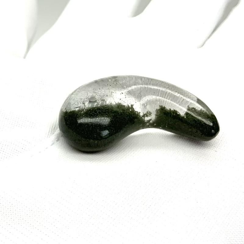 ガネーシュヒマール産水晶 勾玉 クローライト入り 】 まがたま