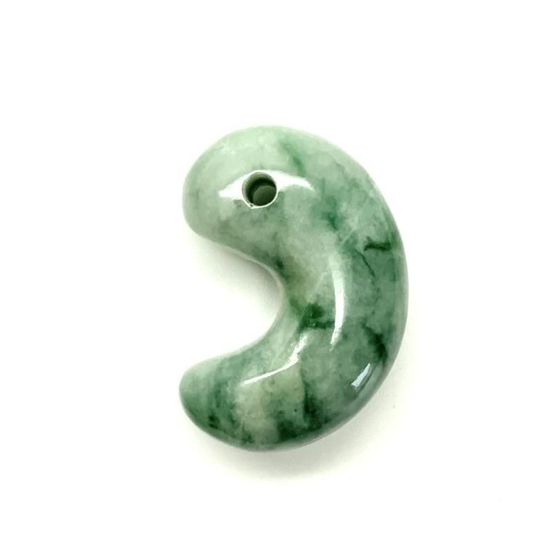 勾玉 翡翠 古代 250629－4 勾玉 翡翠 古代 250629－4 勾玉 翡翠