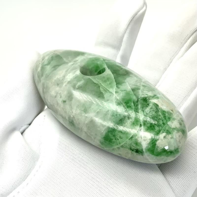 糸魚川翡翠(小滝産) 大珠 】 国産 天然石 糸魚川産翡翠 ひすい ヒスイ