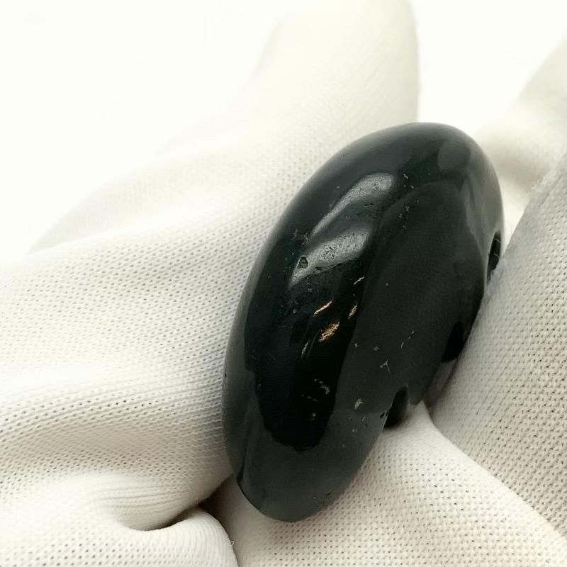 出雲石／碧玉 勾玉 大 AA 獣型 】 出雲石 国産 花仙山 青めのう 緑 櫛