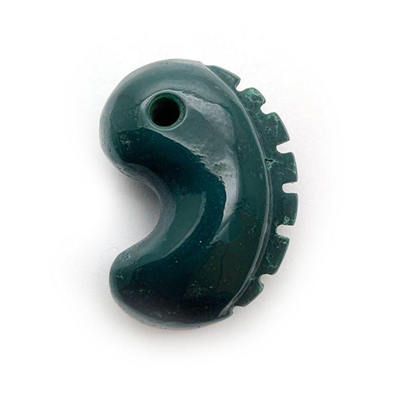 出雲石／碧玉 勾玉 大 AA 獣型 】 出雲石 国産 花仙山 青めのう 緑 鬣