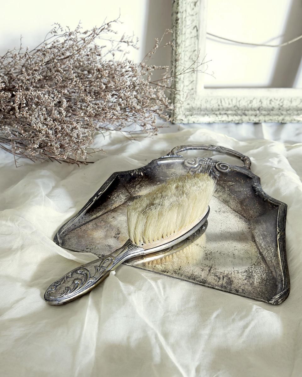 フランスアンティーク シルバー ダストパン＆ブラシセット.2