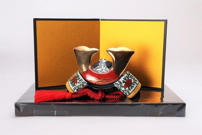 兜 陶器 原寸大程の大きさ 古民家 兜 陶器 原寸大程の