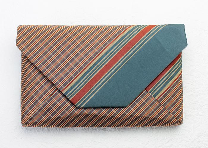 名物裂数寄屋袋-船越間道 紺 | 京都西陣織の生地で作った数奇屋袋