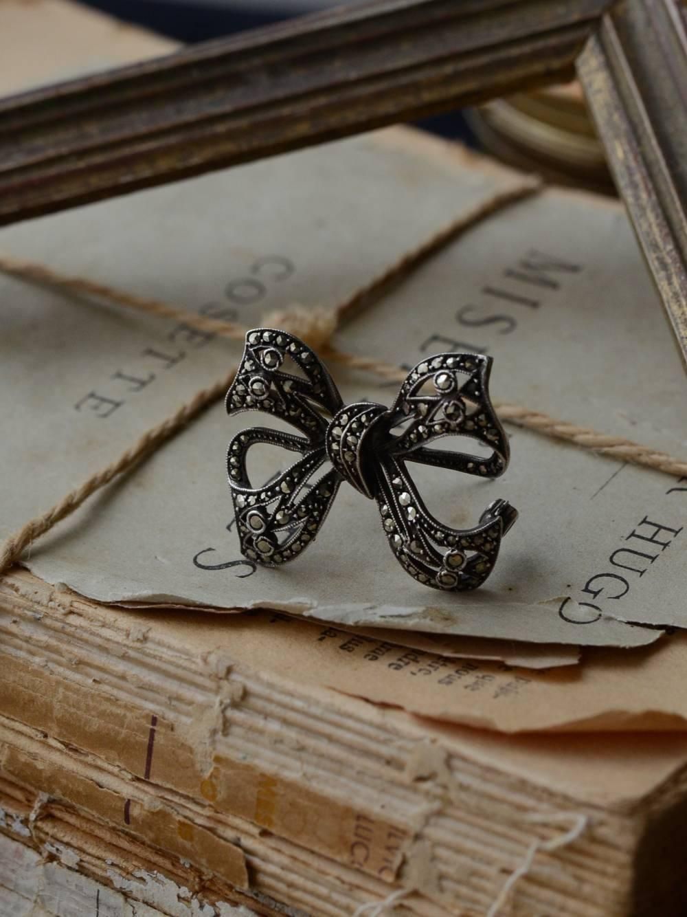 マーカサイト ブローチ アンティーク】ツバメブローチ マーカサイト