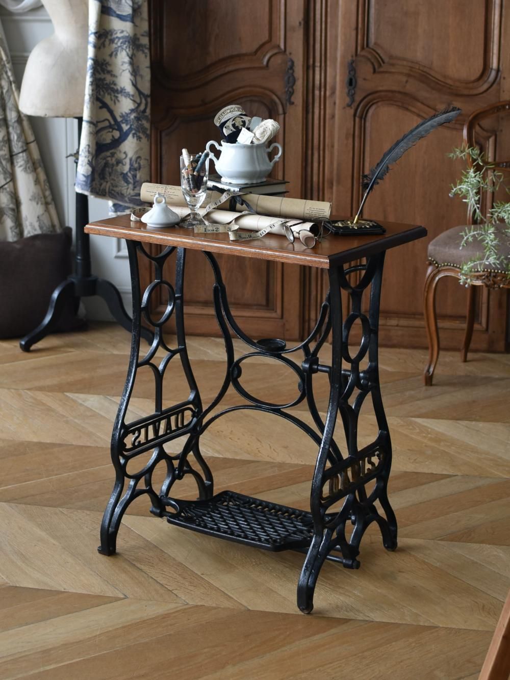 アンティークミシン脚テーブル 【REIKO 】足踏みミシン 網目 レトロ