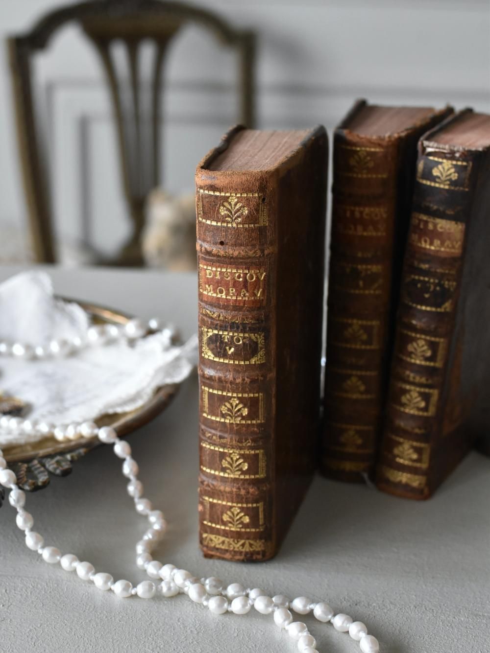 アンティークブック.46 古書 アンティーク本 フランスディスプレイ