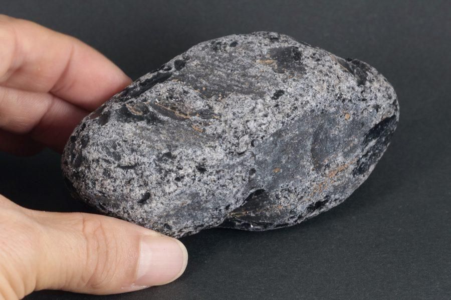 居辺産十勝石 原石 247g｜天然石 通販キラリ石