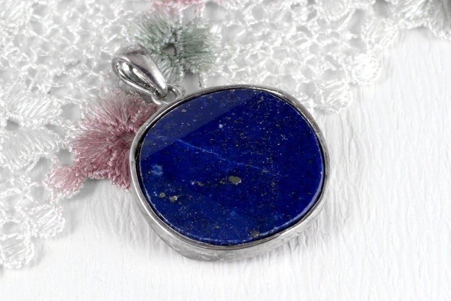 ロードナイト(薔薇輝石)原石 磨き 412g｜天然石 原石 通販 キラリ石