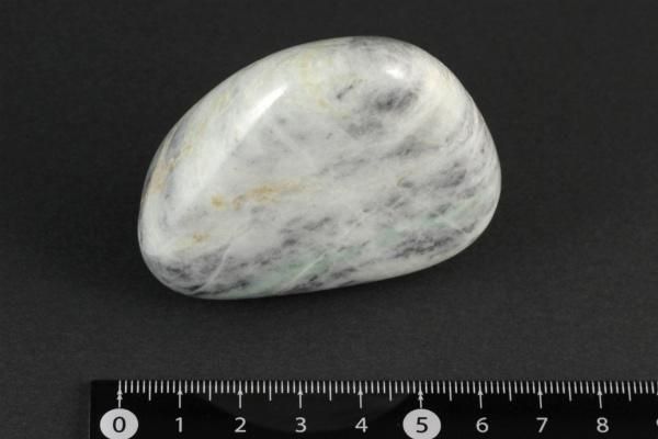 糸魚川産翡翠 原石 磨き 169g｜国産天然石 通販のキラリ石