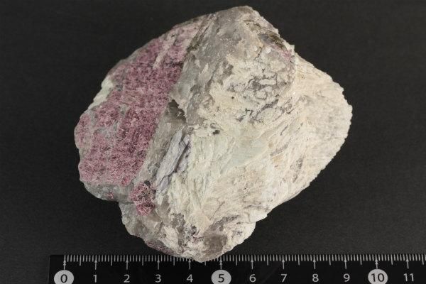 ピンクトルマリン 原石 378g 母岩付き｜天然石原石通販キラリ石