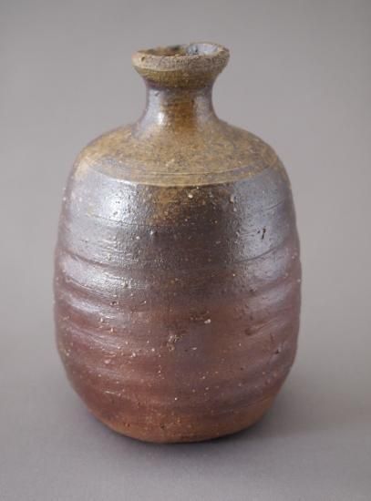 金重陶陽 備前徳利 重厚感のある銘品！7758 金重陶陽 備前徳利 重厚