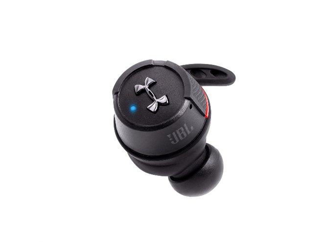 JBL×アンダーアーマー、初の完全ワイヤレスイヤホン「UA SPORT