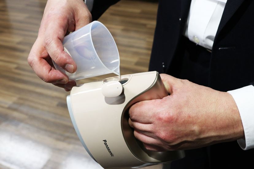 実演販売士のレジェンド松下さんも太鼓判！ 使用時間が2倍になった