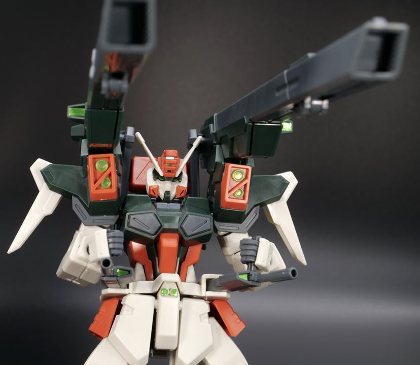 元ネタ機とこんなに違うか！ 「HG ライトニングバスターガンダム」徹底