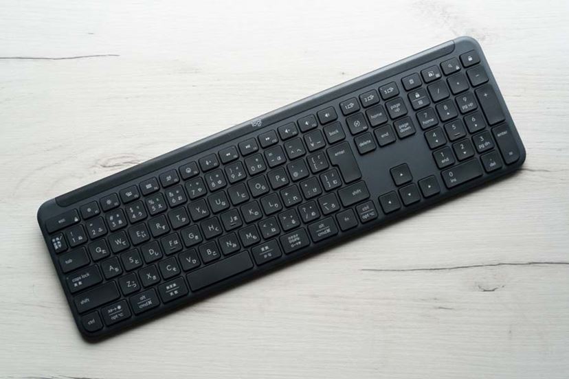 テンキー付きでこの薄さ!? 使ってわかったロジクール「K950」の魅力