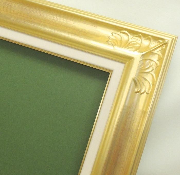 油絵F100額縁は付きません。