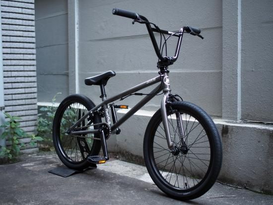 BMX フラットランド MOTEL WORKS AUX E 20インチ 完成