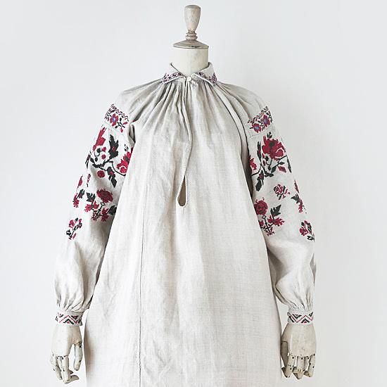 フランス 蚤の市 アンティークリネン 購入 刺繍 ワンピース パリ