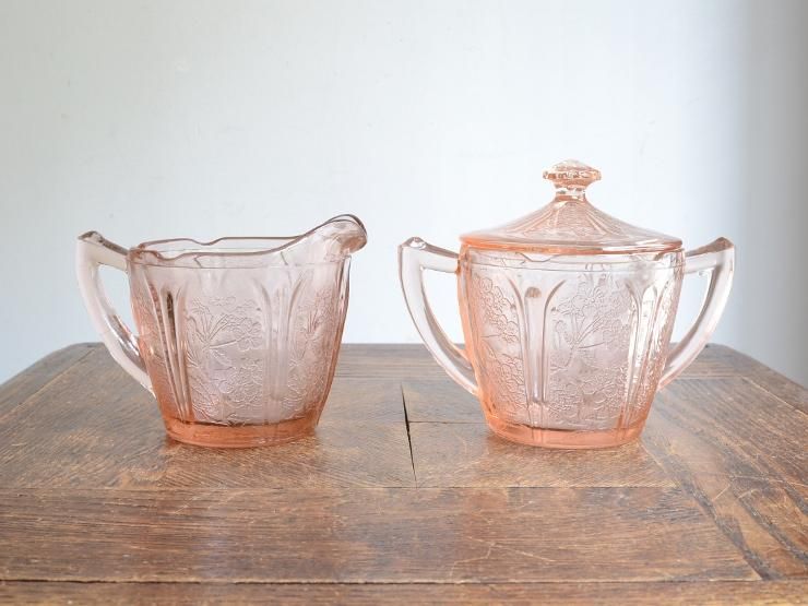 希少南フランスアンティークシュガーポット女性フィギュア付きガラス