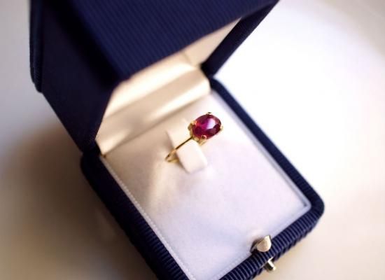 定価￥39,200】K18ガーネットのオーバルカット爪留めリング 11号