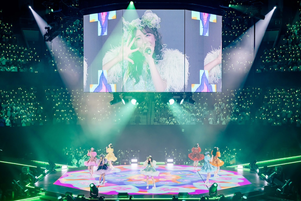 ライヴ・レポート】FRUITS ZIPPER、日本武道館で360°にNEW KAWAIIを