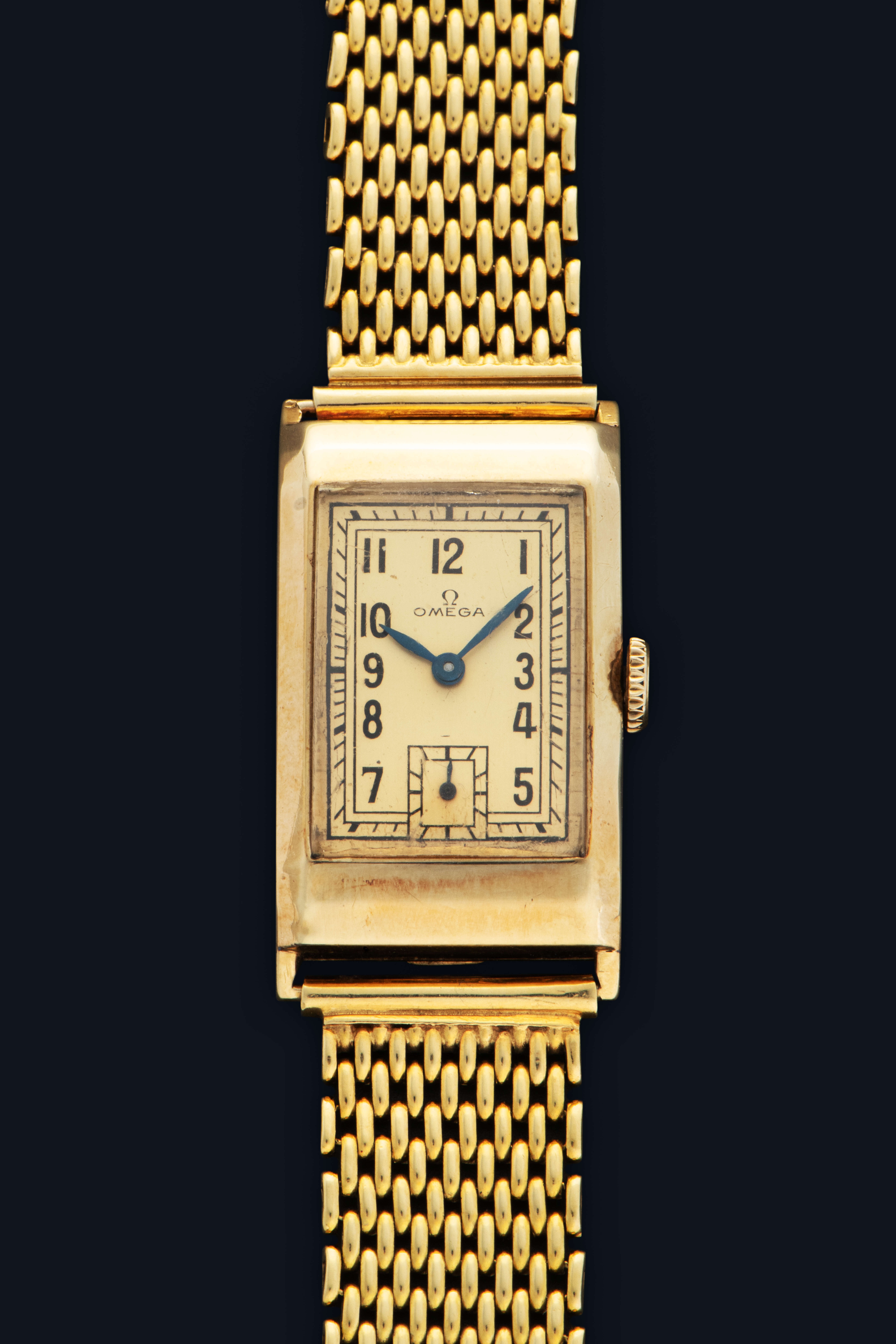 Ineichen Auctioneers - Vintage Rectangular Watch in 14k Yellow