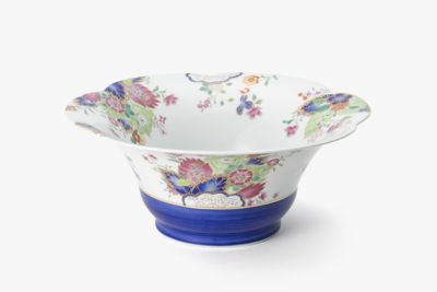 染錦絢爛草花絵 花型大鉢 | 深川製磁/フカガワセイジ | 三越伊勢丹