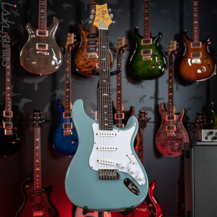 PRS SE Silver Sky Stone Blue Demo – Ish Guitars