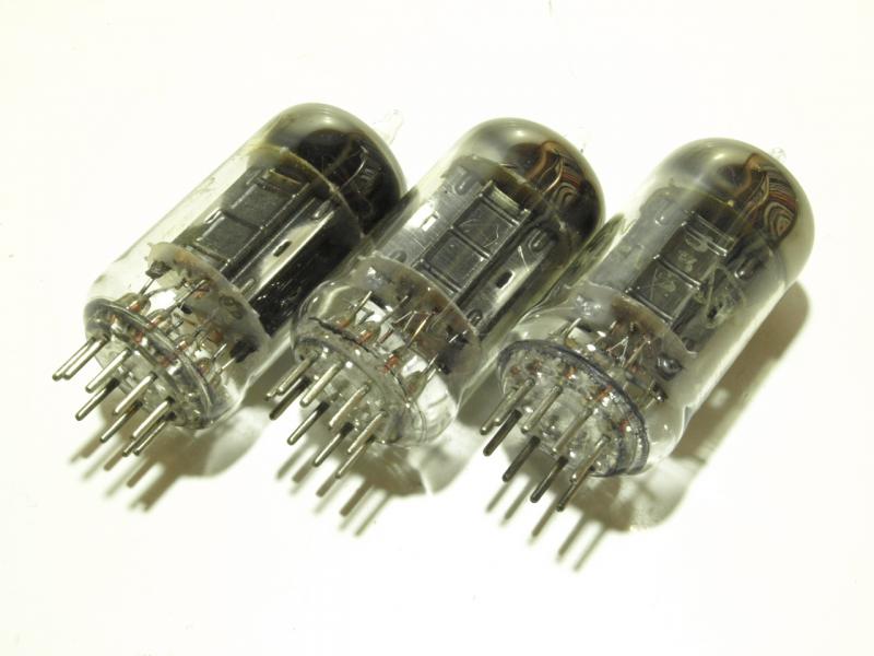 カメラのいわもと：真空管 12AX7、ECC83、同等管、類似管商品在庫一覧
