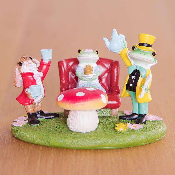 カエルの置物 アリス おかしなティーパーティ Copeau コポー カエル
