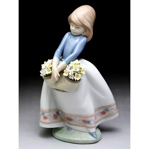 137◇Lladro 花と少女 綺麗な花ばかり リヤドロ 磁器 人形 少女置物