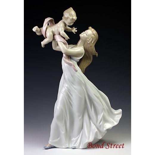 リヤド(LLADRO) 幸福の瞬間/母子像 幸せの瞬間 | リヤドロ公式オンライン