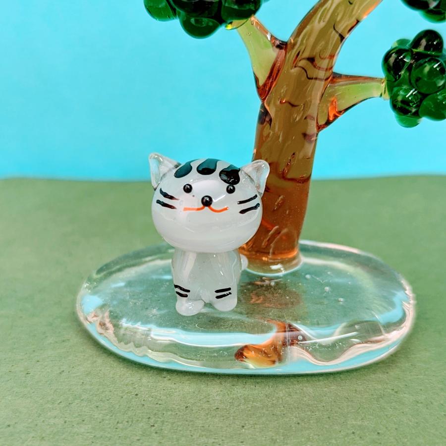 ガラス細工 お座りネコ（M）サバトラ ミニチュア 置物 雑貨 猫 小物