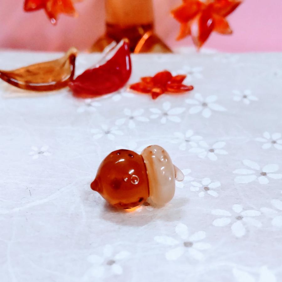 ガラス細工 どんぐり(ミニ） ミニチュア 雑貨 置物 小物 秋 団栗