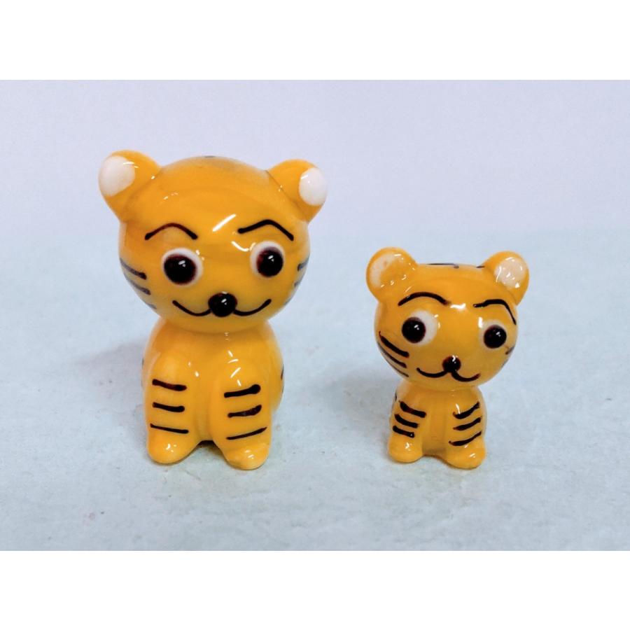 ガラス細工 12支親子 寅 とら（布台付）ミニチュア 置物 干支 十二支