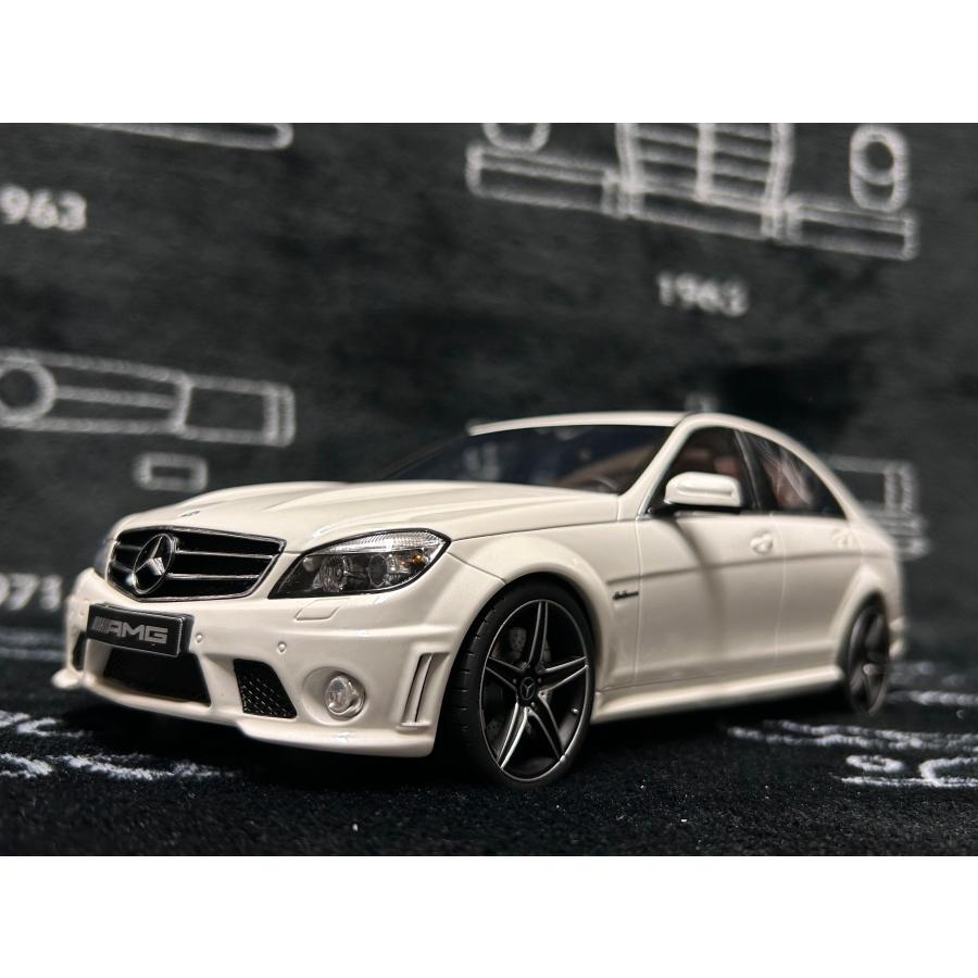 GTスピリット 新発売！ GT spirit 1/18 Mercedes Benz C63 AMG 2007