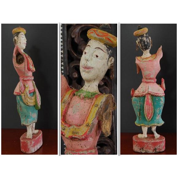 たおやかなタイの女性像 アンティークテイストの木彫りの像 タイの