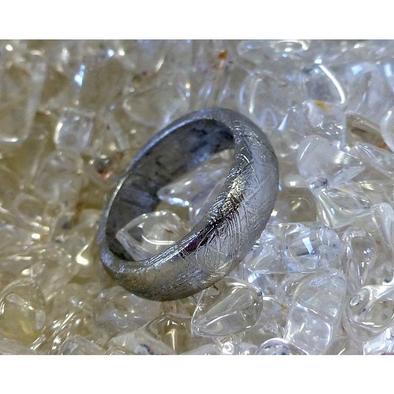 ギベオン隕石 リング・指輪 : パワーストーンのフォレストブルー