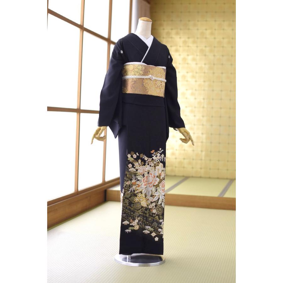 574.正絹振袖、黒バラ、160ぐらい