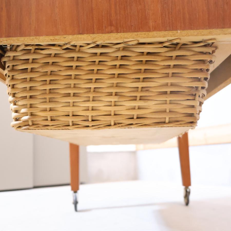 北欧デンマーク チーク材 ソーイングワゴン キャビネット キャスター付