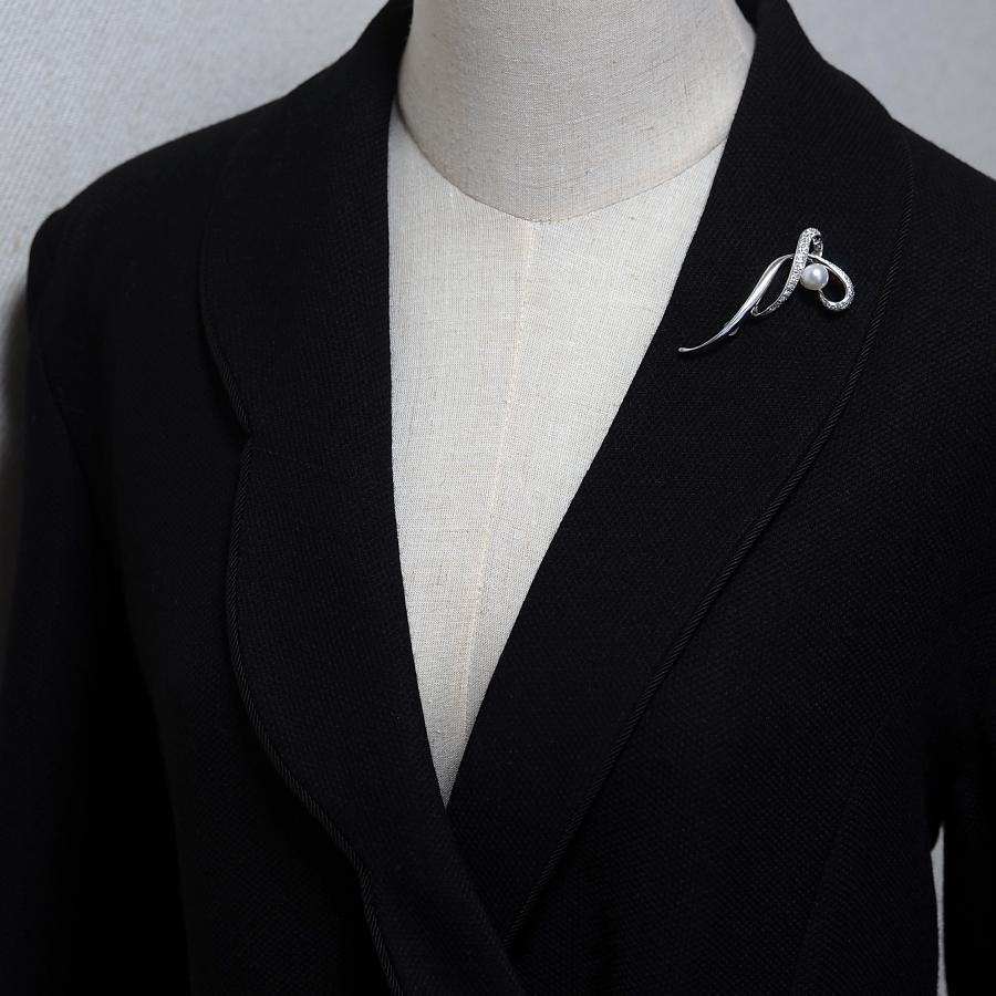 プラチナ900 アコヤ本真珠 デザインブローチ 0.75ct天然ダイヤモンド