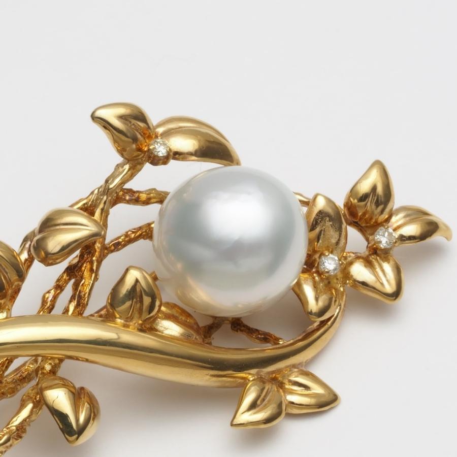 K18 18金花形パールブローチ 総重量7.8㌘ K18 18金花形パールブローチ