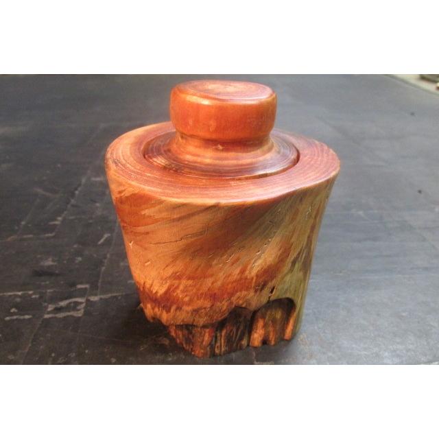 重厚で渋くて底光りのする松の仁棗 木製 棗 茶道具 銘木 厚板 肥松 茶