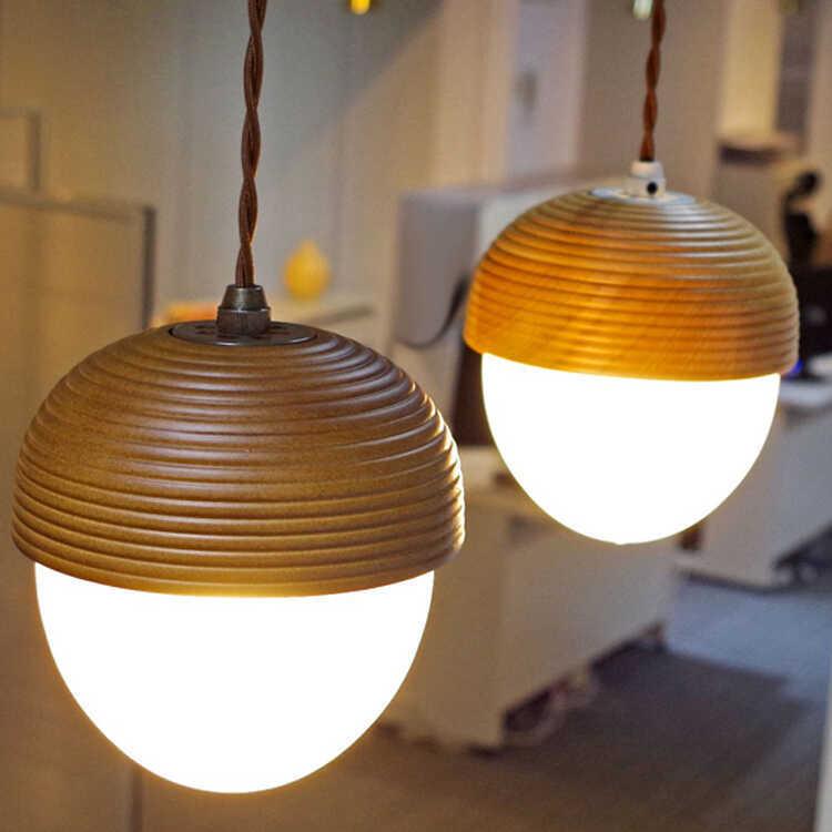 ペンダントライト どんぐり 木の実 フロストガラス製 木製 1灯