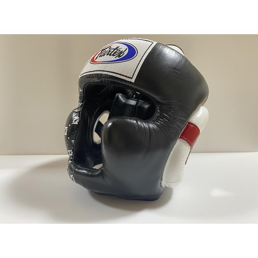 Fairtex ヘッドギア Mサイズ 本革製 Fairtex ヘッドギア Mサイズ 本革