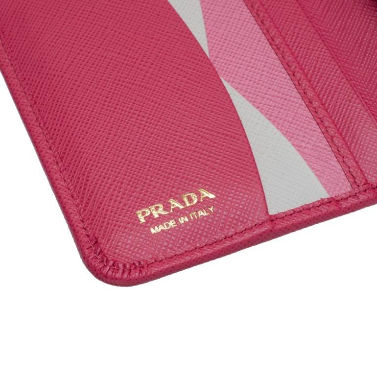 PRADA（プラダ） サフィアーノ 手帳型ミニ財布 内側マルチカラー二