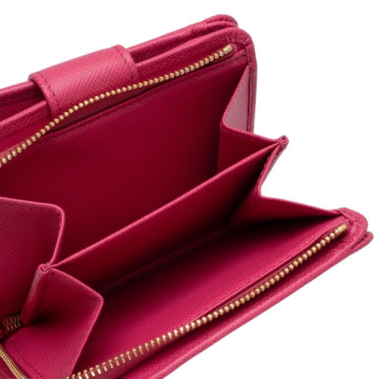 PRADA（プラダ） サフィアーノ 手帳型ミニ財布 内側マルチカラー二