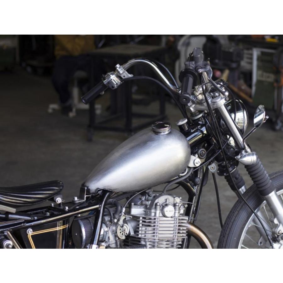 SR400 ワンオフピーナッツタンク2% モーターロックチョッパーボバー